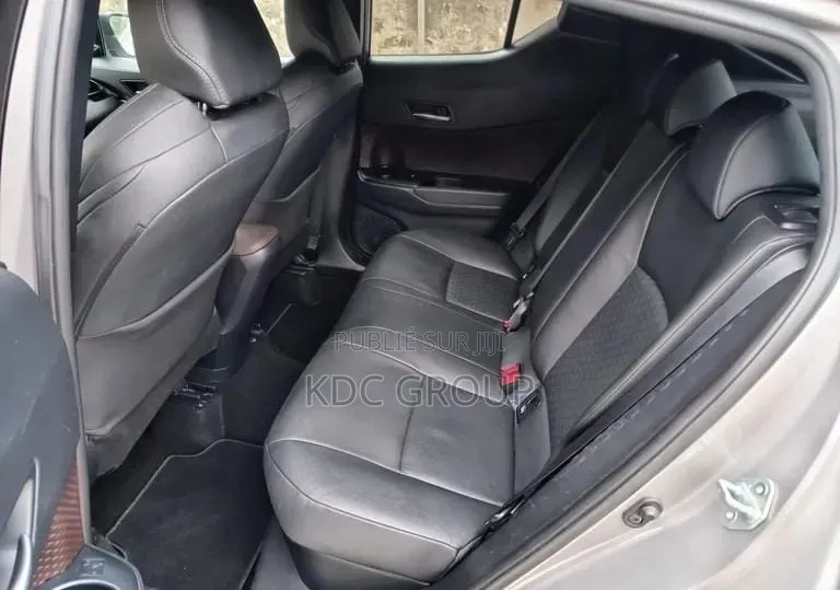 Toyota C-HR 2017 Gris