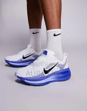 Disponible Original Nike Zoomx Pointure 40 À 45 