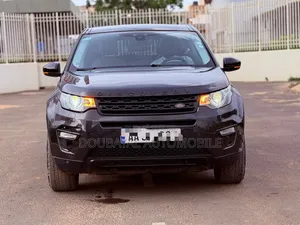 Land Rover Discovery 2017 Noir Mat