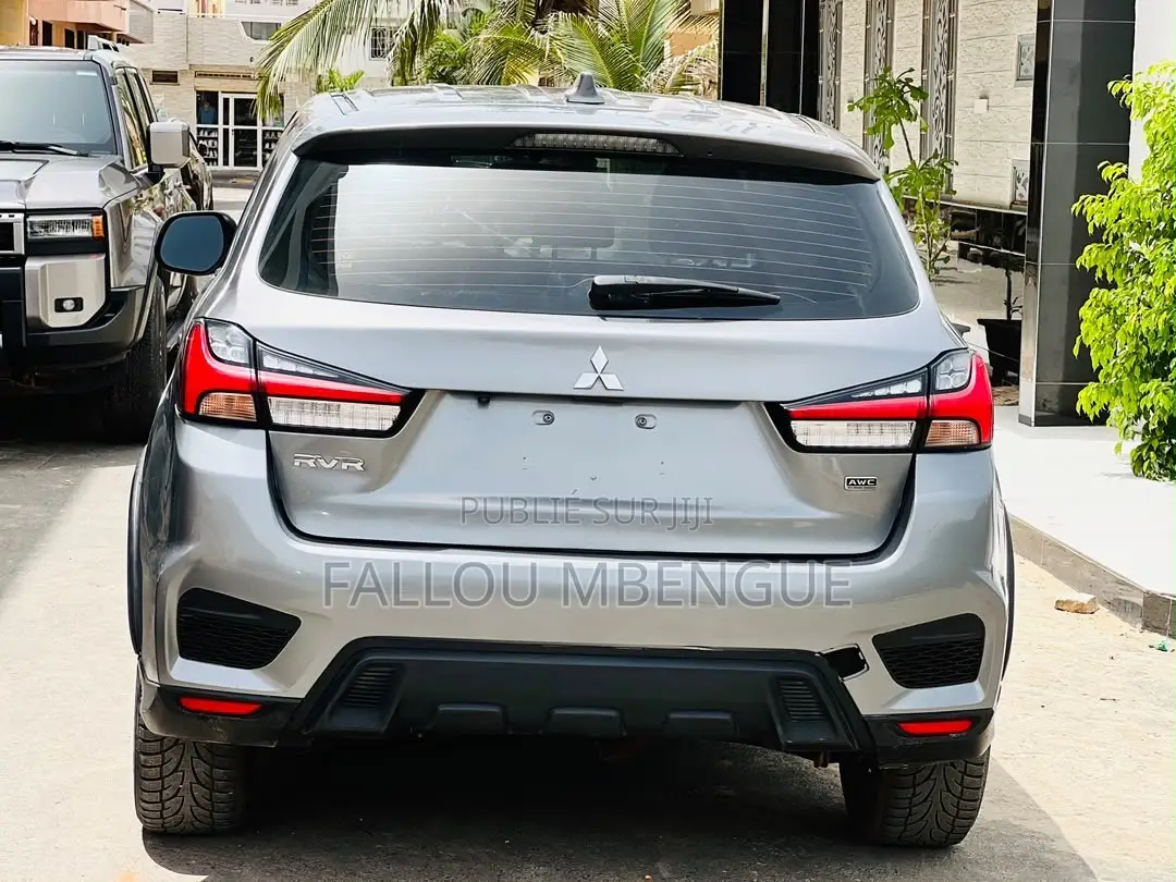 Mitsubishi RVR 2021 Gris