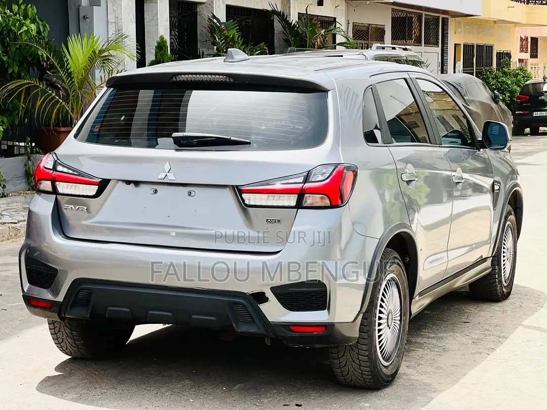 Mitsubishi RVR 2021 Gris