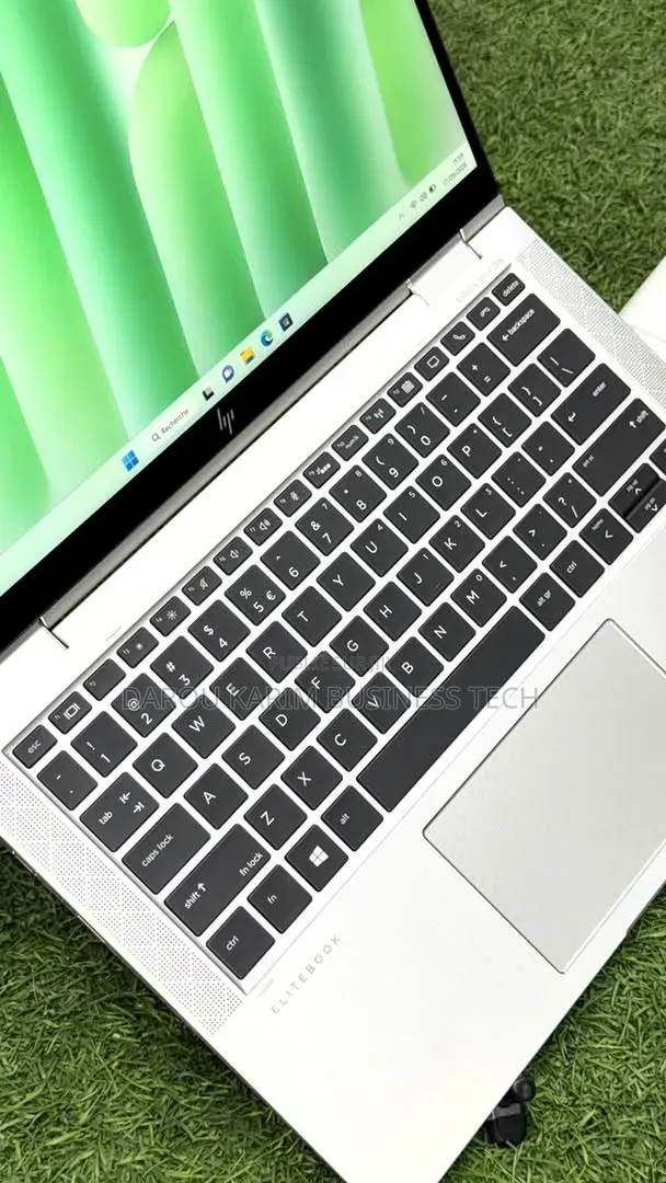 Nouveau HP EliteBook X360 1030 G3 8GB Intel Core i5 SSD 256GB