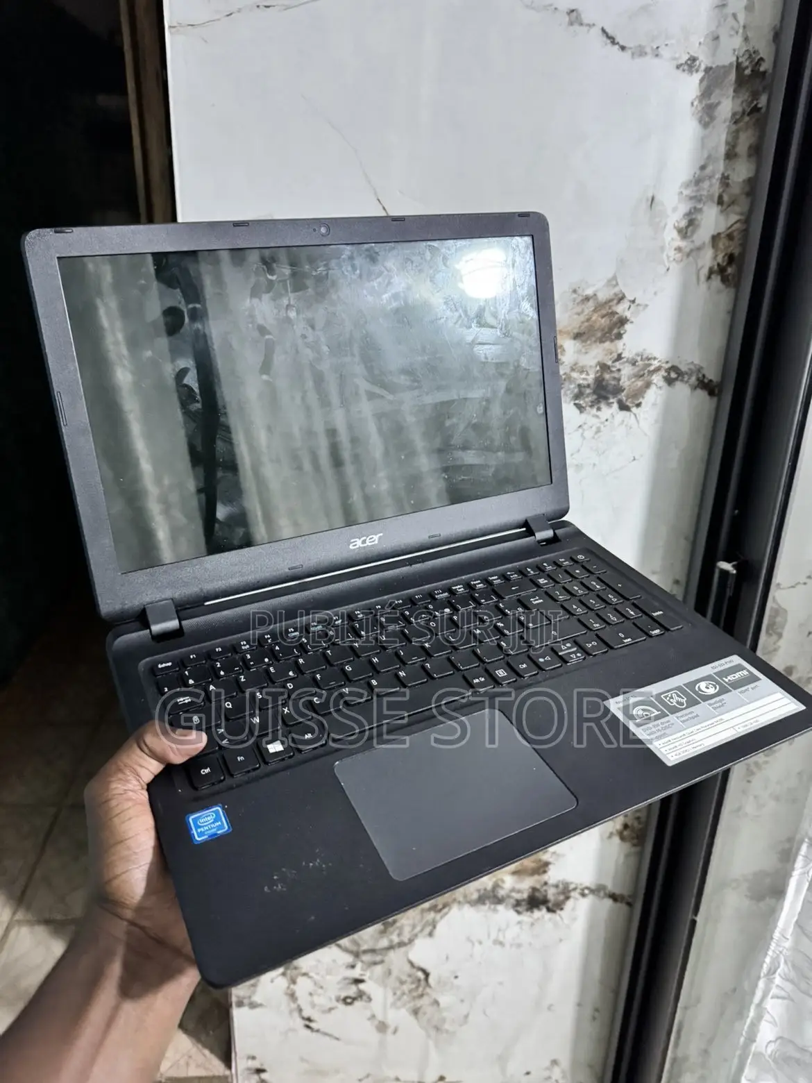 Ordinateur portable Acer Aspire ES 4GB Intel SSD 256GB