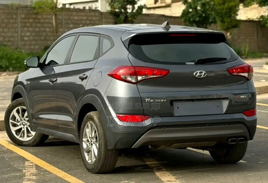 Hyundai Tucson 2017 Gris