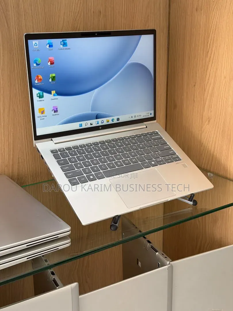 Nouveau Ordinateur portable HP ProBook 645 16GB AMD Ryzen 5 SSD 512GB