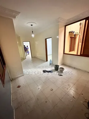 3chbre Appartement dans Ouest Foire, Yoff à Louer