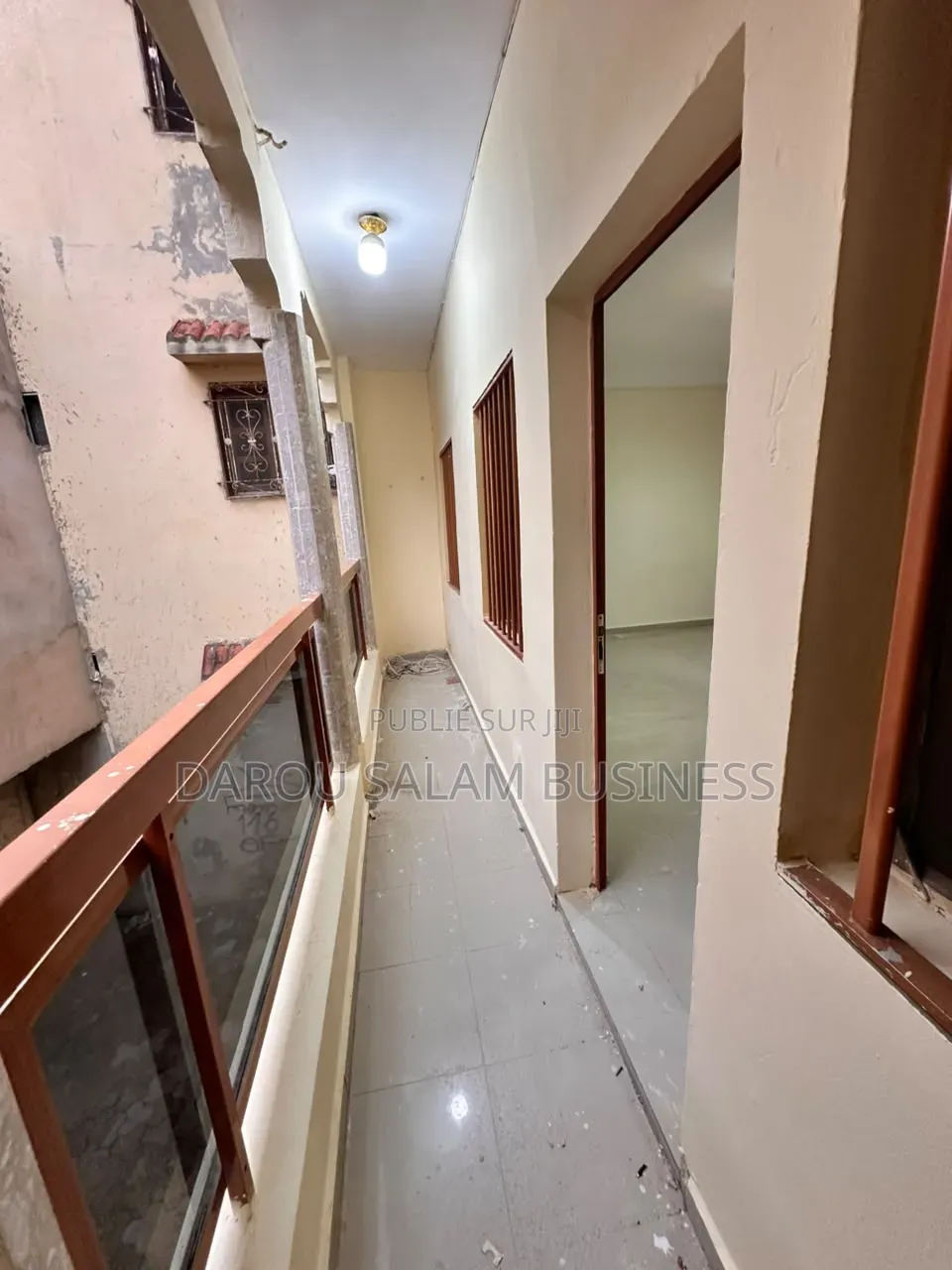 3chbre Appartement dans Ouest Foire, Yoff à Louer