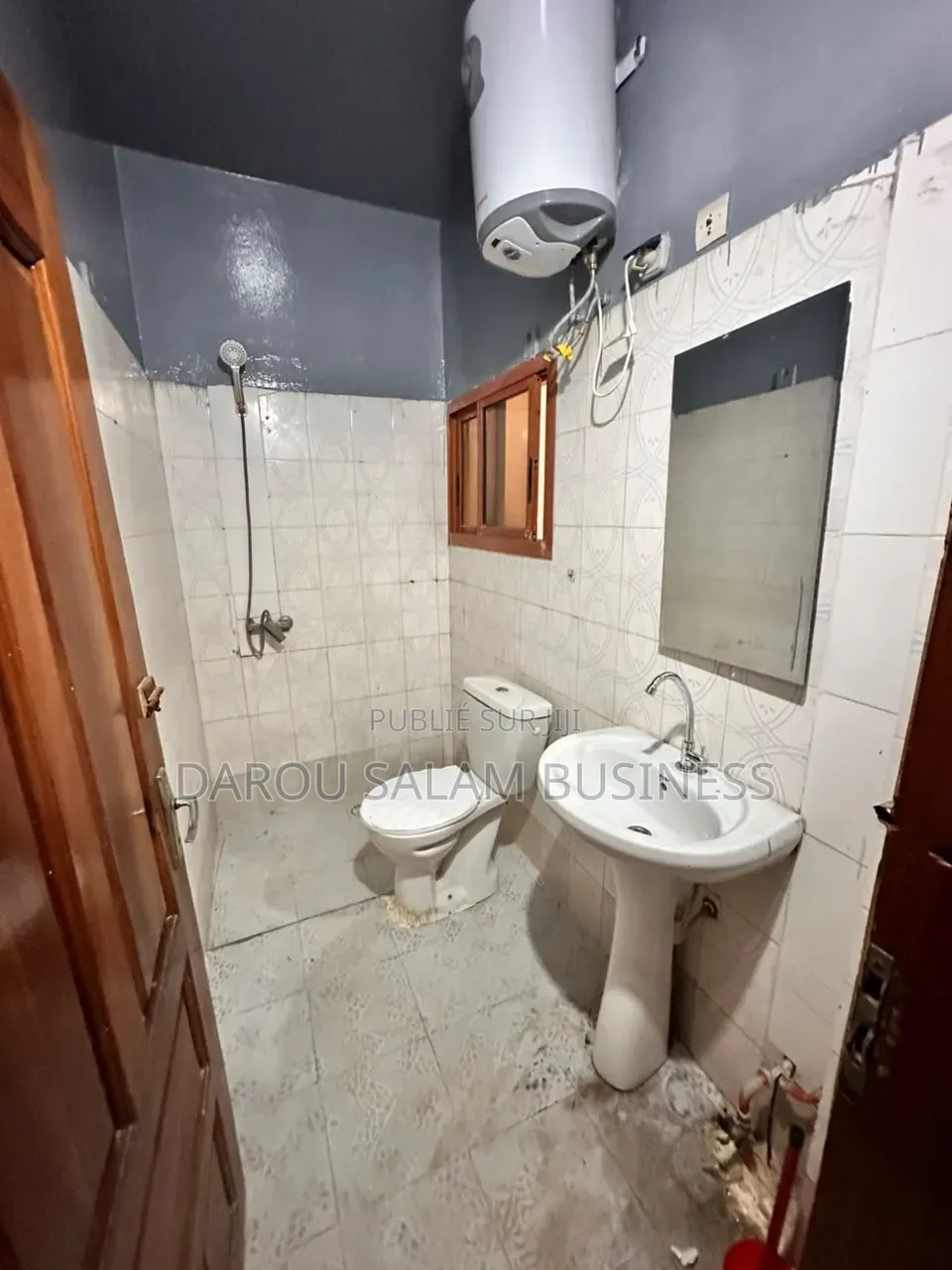 3chbre Appartement dans Ouest Foire, Yoff à Louer