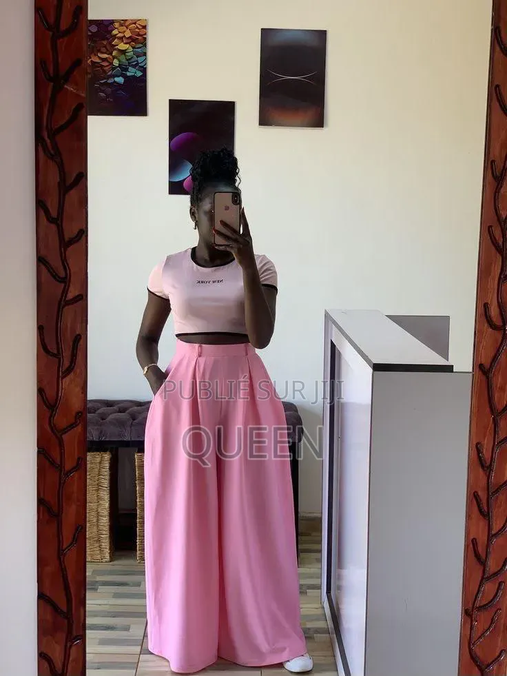 Vente De Vêtements Et d'Accessoires Pour Femmes Chez Aysha