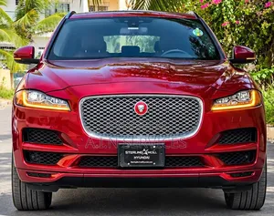 Jaguar F-Pace 2017 Rouge