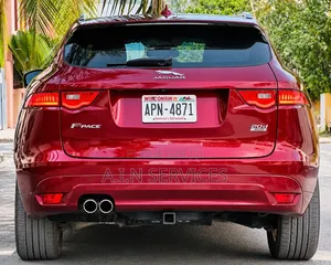 Jaguar F-Pace 2017 Rouge