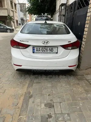 Hyundai Avante 2015 Blanc