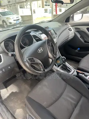 Hyundai Avante 2015 Blanc