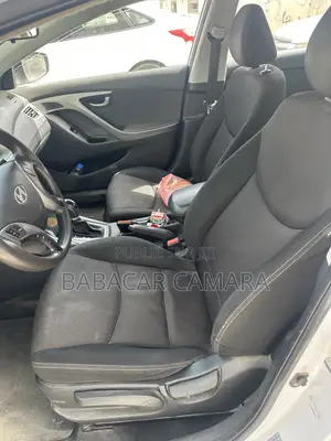 Hyundai Avante 2015 Blanc