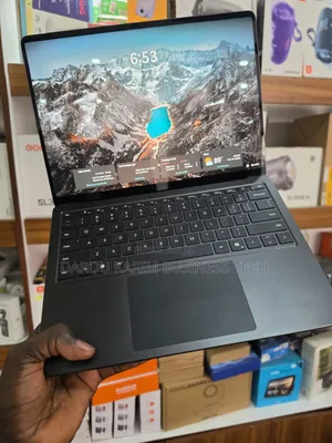 Nouveau Microsoft Surface Laptop 7 16GB Qualcomm Snapdragon X Elite SSD