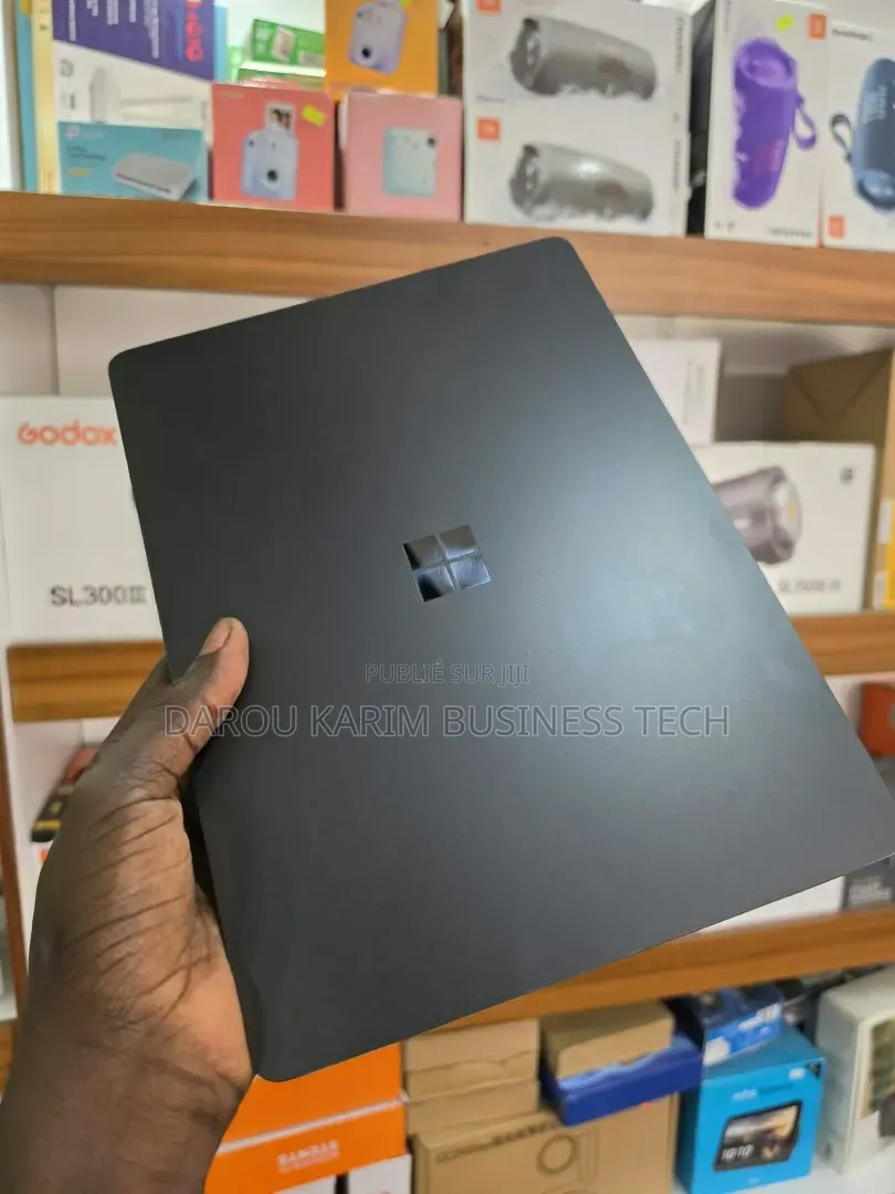 Nouveau Microsoft Surface Laptop 7 16GB Qualcomm Snapdragon X Elite SSD