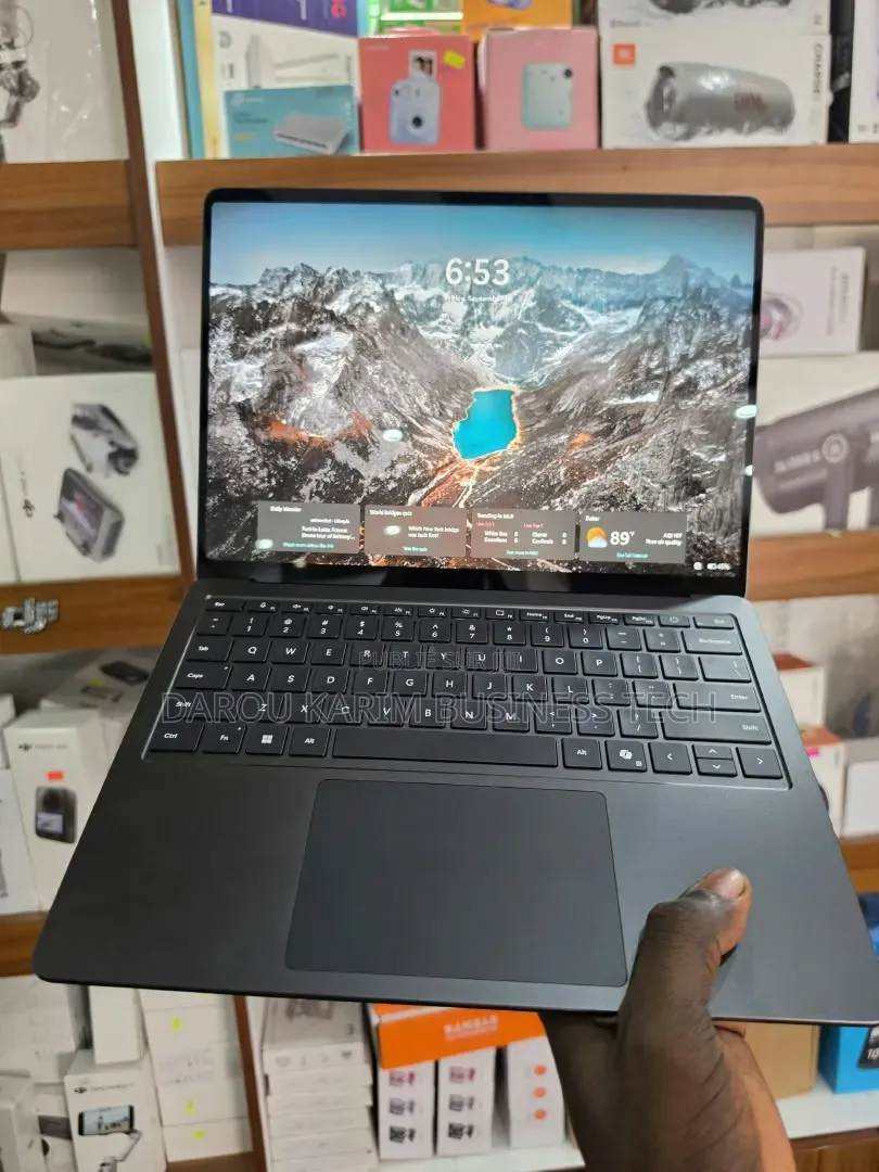 Nouveau Microsoft Surface Laptop 7 16GB Qualcomm Snapdragon X Elite SSD