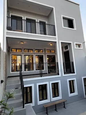 Meublé 4chbre Villa dans Villa À Vendre Golf, Thiès Sud à Vendre