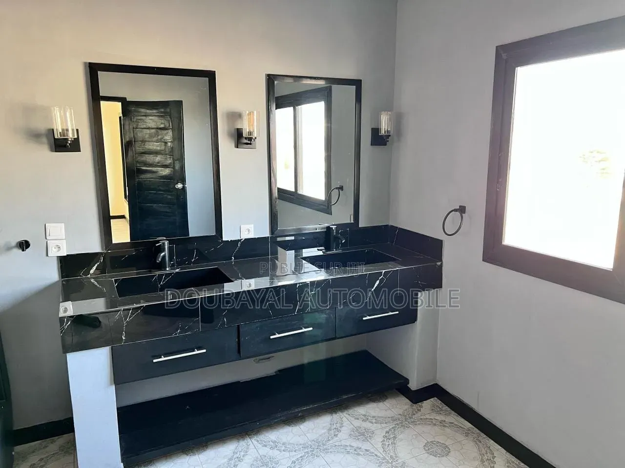 Meublé 4chbre Villa dans Villa À Vendre Golf, Thiès Sud à Vendre