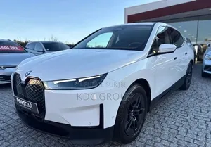 BMW iX 2023 Blanc