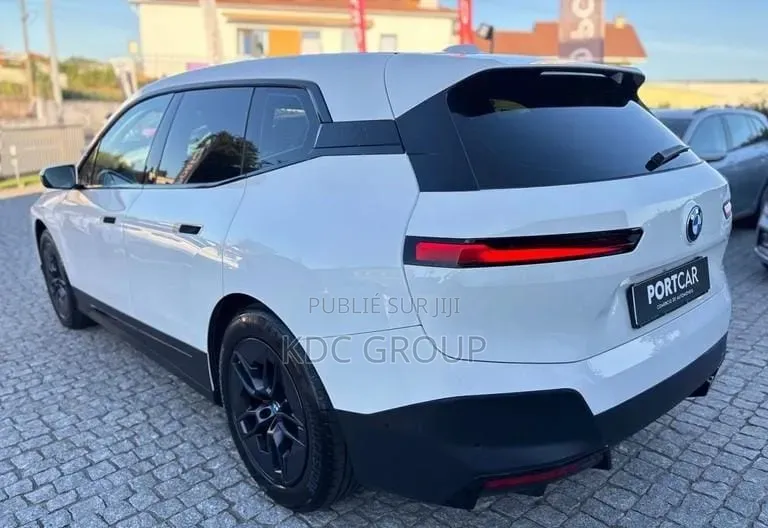 BMW iX 2023 Blanc