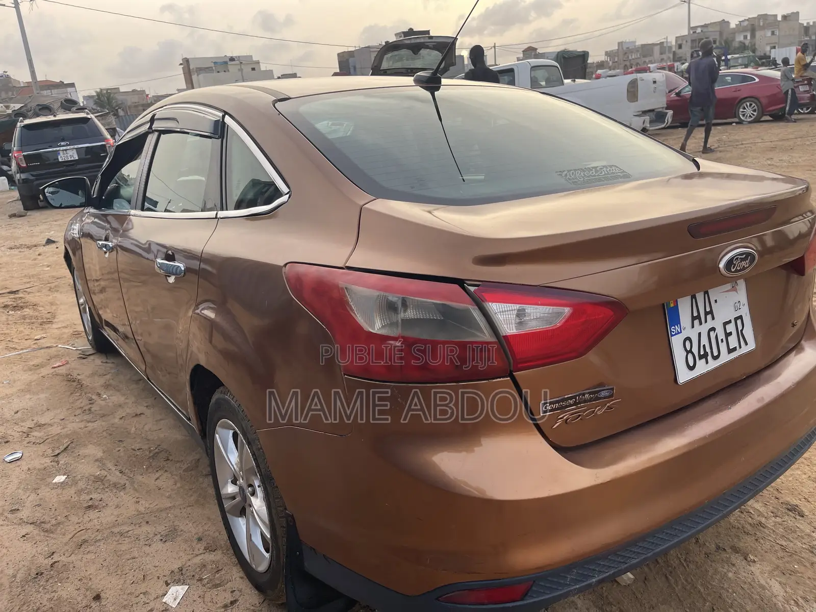 Ford Focus SE 5-Door 2013 Doré
