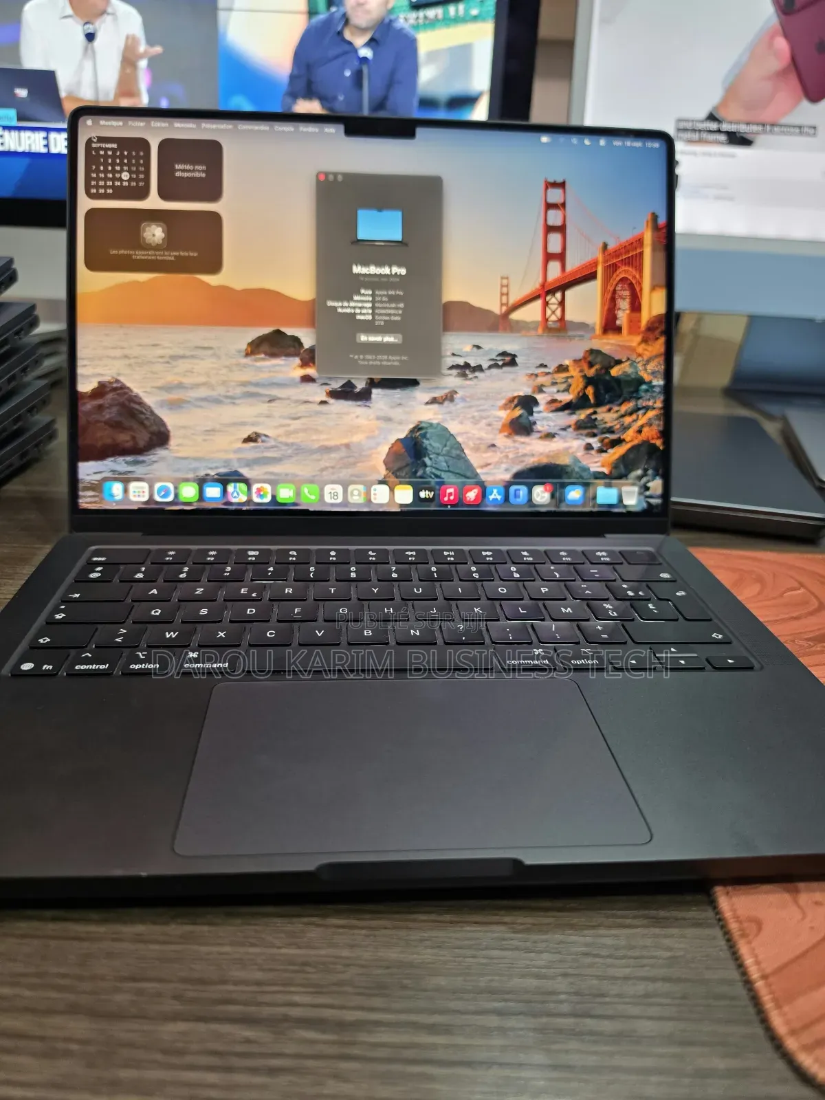 Nouveau Pomme MacBook Pro 2023 M3 Pro 18GB Apple M3 Pro SSD 512GB