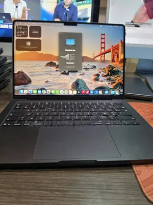 Nouveau Pomme MacBook Pro 2023 M3 Pro 18GB Apple M3 Pro SSD 512GB