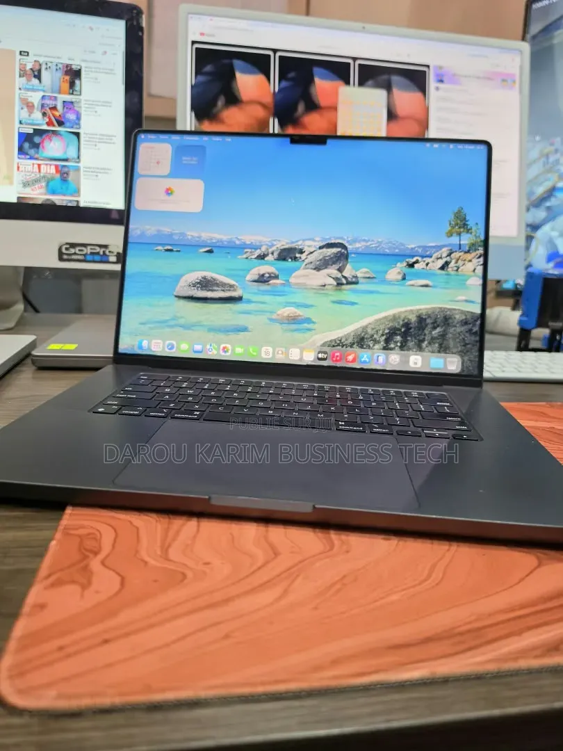 Nouveau Pomme MacBook Pro 2023 M3 Pro 18GB Apple M3 Pro SSD 512GB