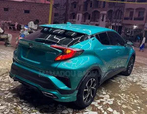 Toyota C-HR 2018 Vert