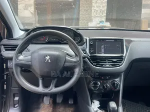 Peugeot 208 2017 Gris