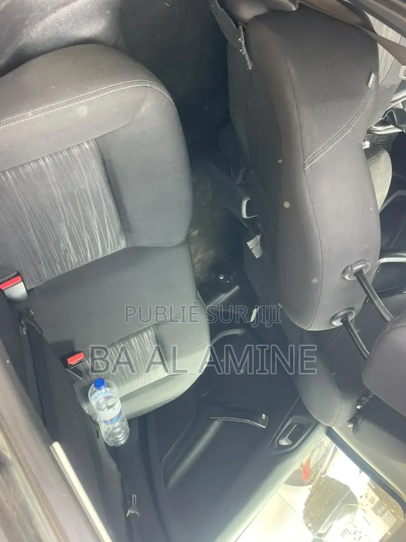 Peugeot 208 2017 Gris
