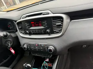 Kia Sorento 4dr SUV 2016 Marron