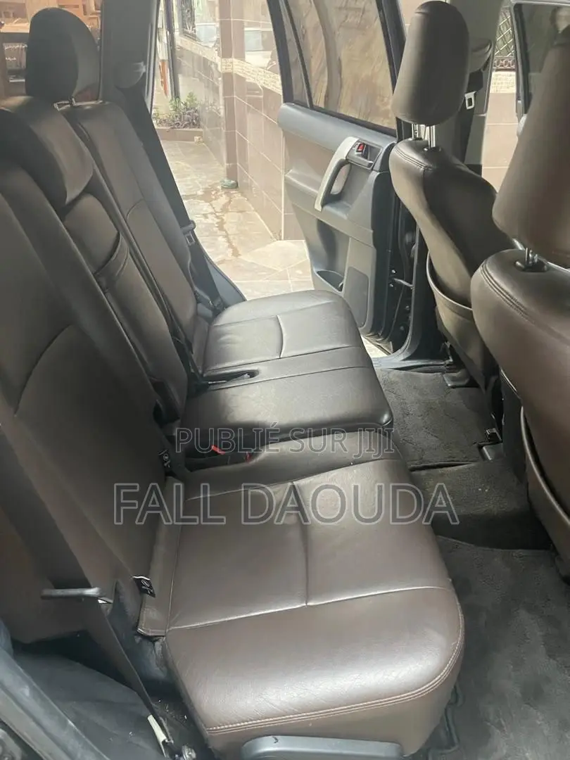 Toyota Land Cruiser Prado 2021 Noir