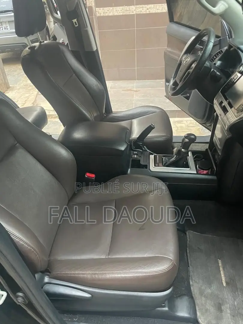 Toyota Land Cruiser Prado 2021 Noir