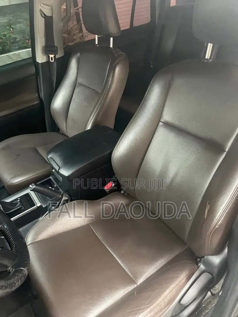 Toyota Land Cruiser Prado 2021 Noir