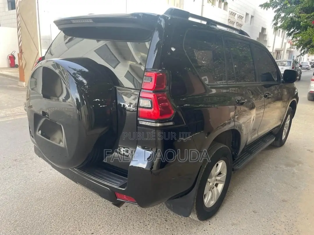 Toyota Land Cruiser Prado 2021 Noir