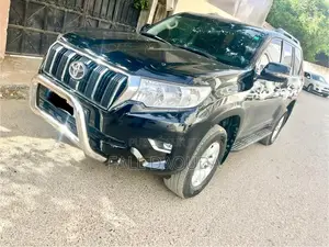 Toyota Land Cruiser Prado 2021 Noir