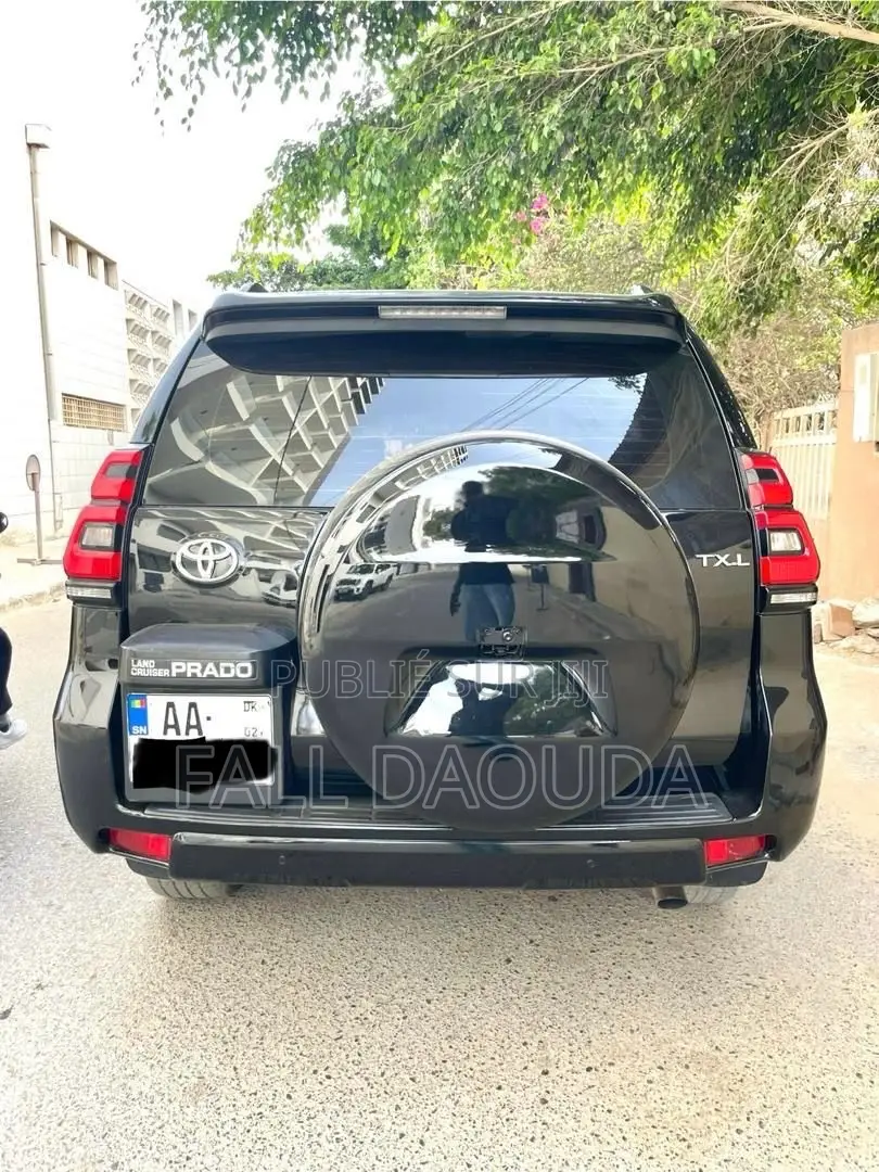Toyota Land Cruiser Prado 2021 Noir