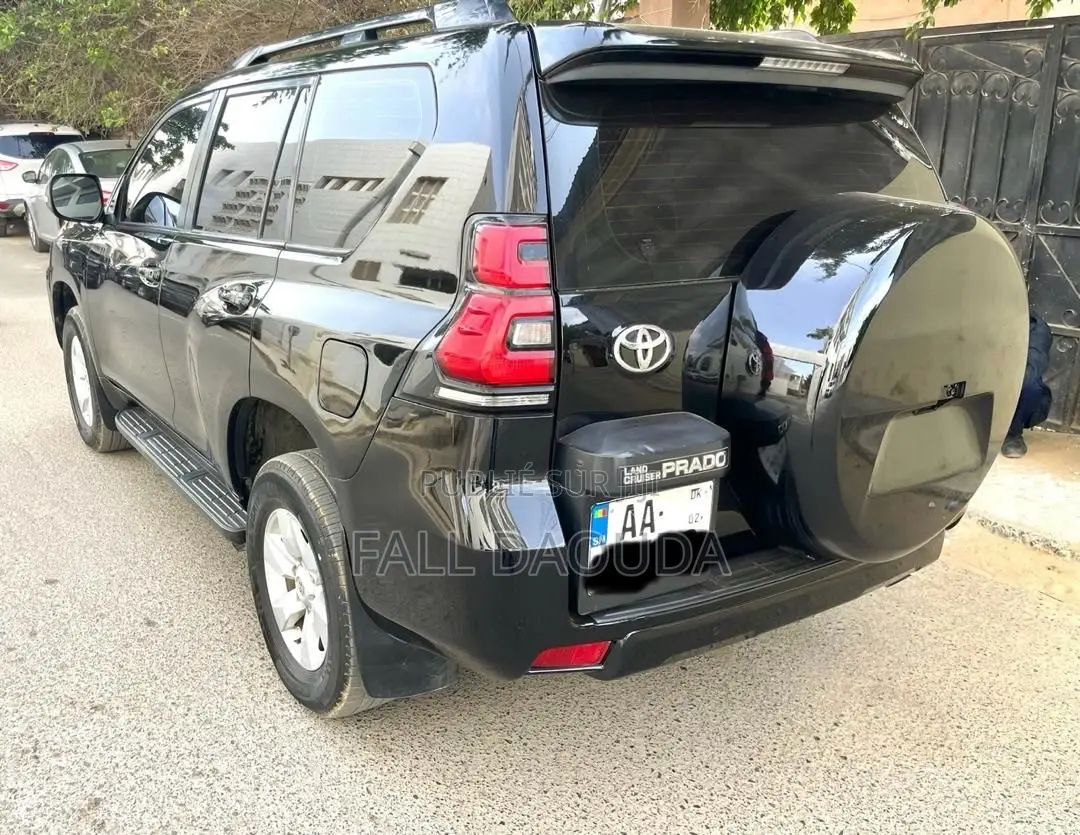 Toyota Land Cruiser Prado 2021 Noir