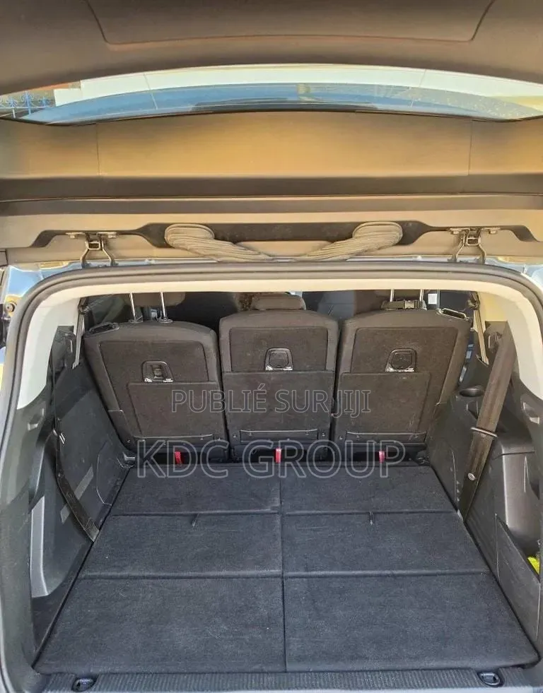 Peugeot 5008 2020 Gris