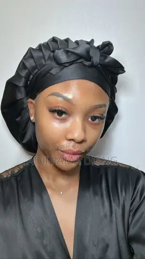 Bonnet en Satin Personnalisable