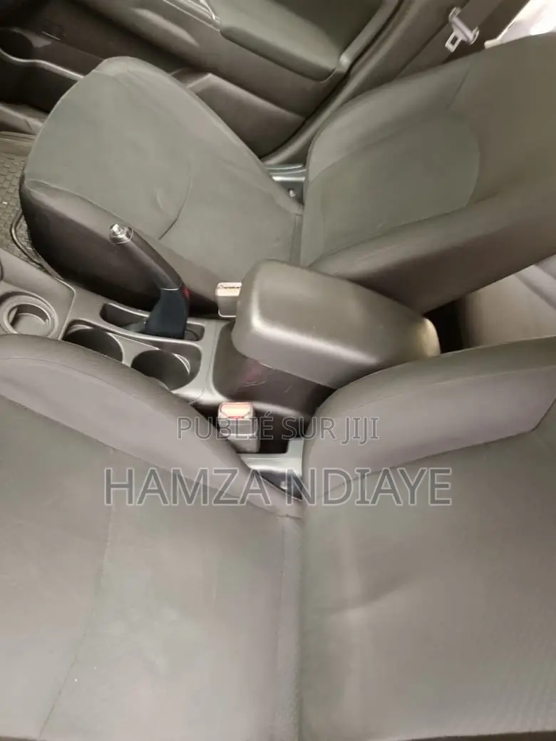 Mitsubishi RVR 2015 Gris
