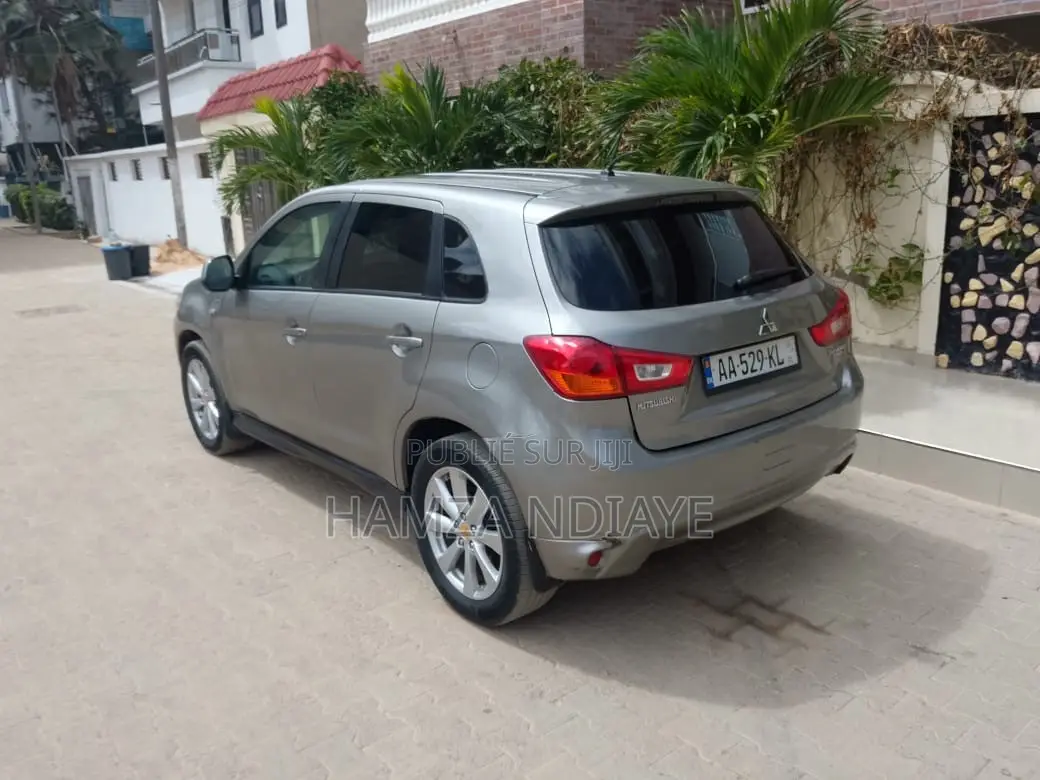 Mitsubishi RVR 2015 Gris