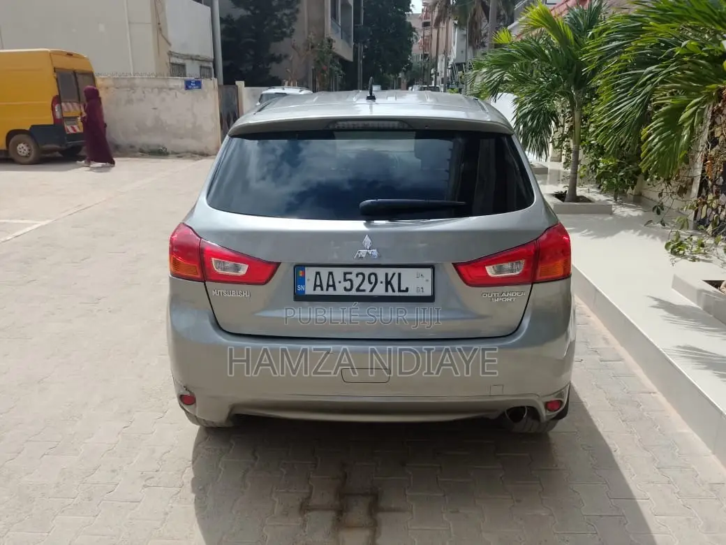 Mitsubishi RVR 2015 Gris