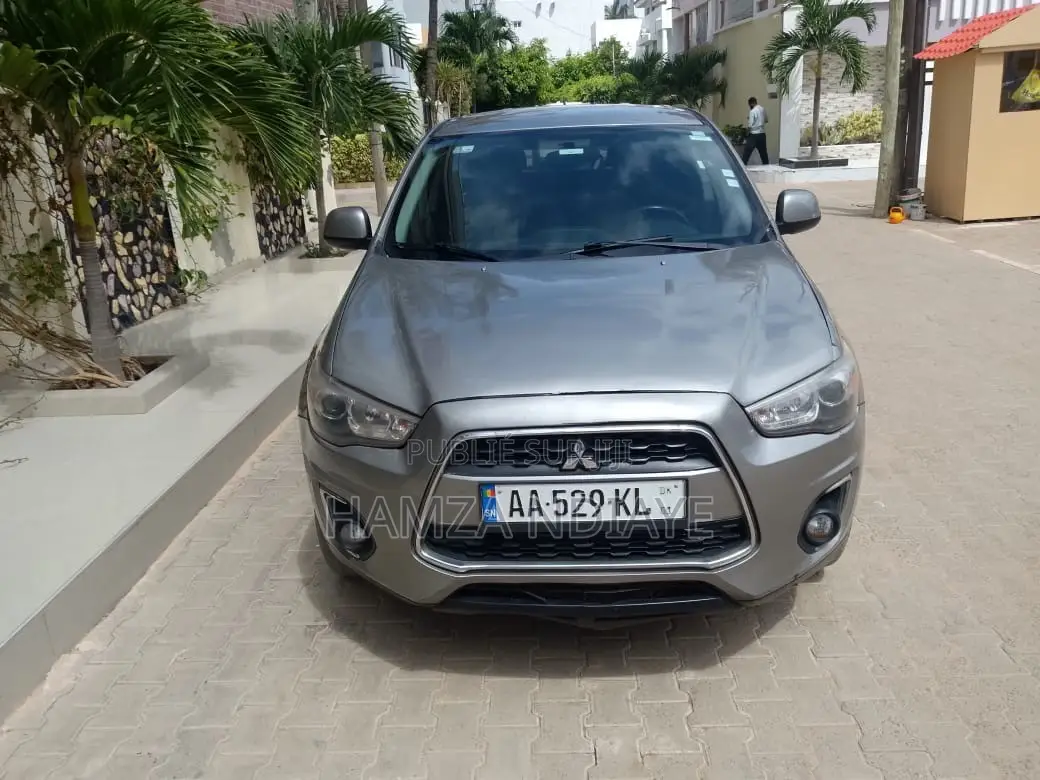 Mitsubishi RVR 2015 Gris