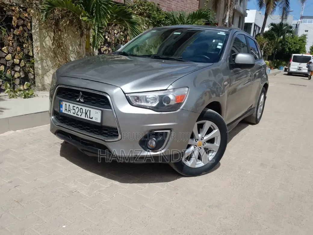 Mitsubishi RVR 2015 Gris