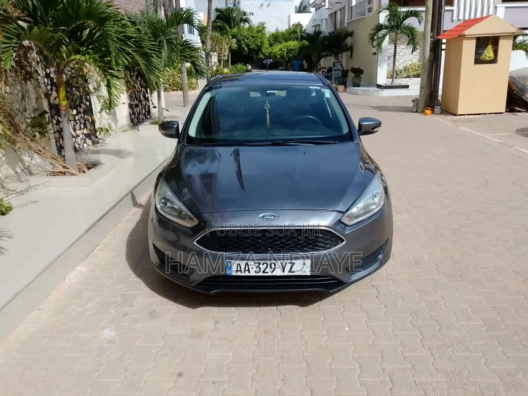 Ford Focus 2018 Gris