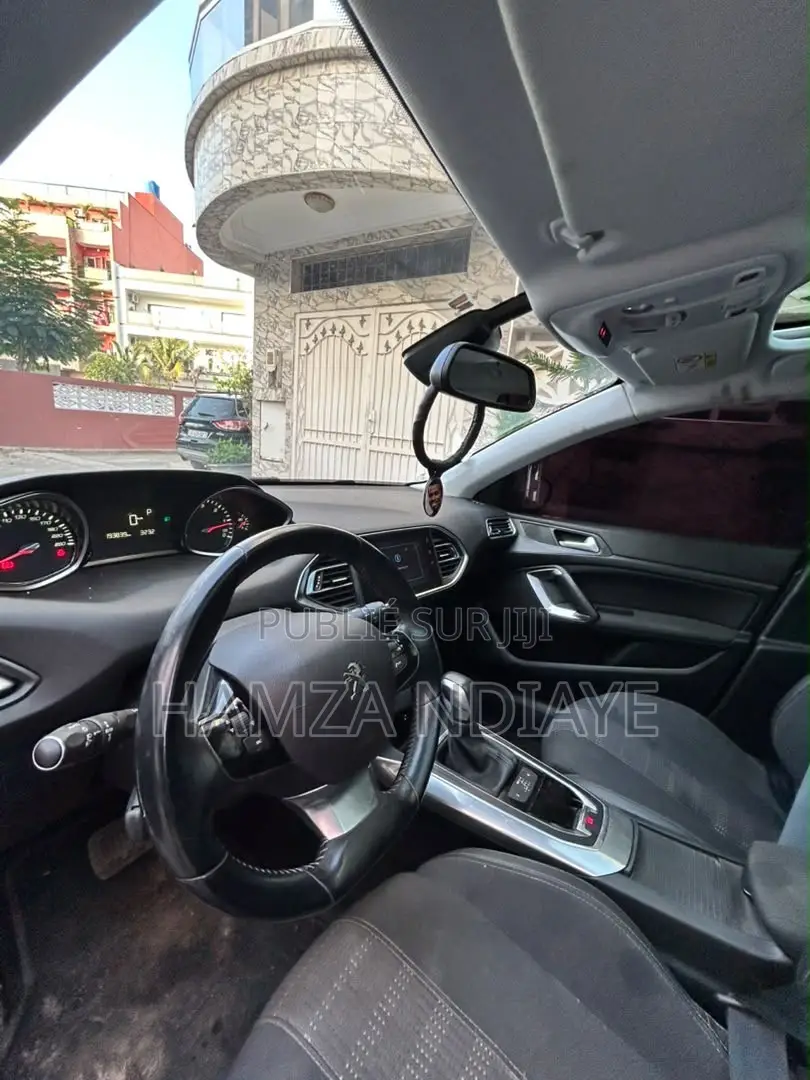 Peugeot 308 2018 Gris