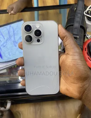 Pomme iPhone 16 Pro 128 GB Gris